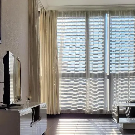 Dolce Ii Waterfront Aura Sea View Luxury *