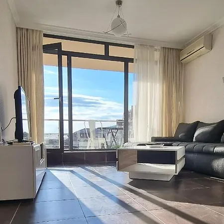 Dolce Ii Waterfront Aura Sea View Luxury Apartment